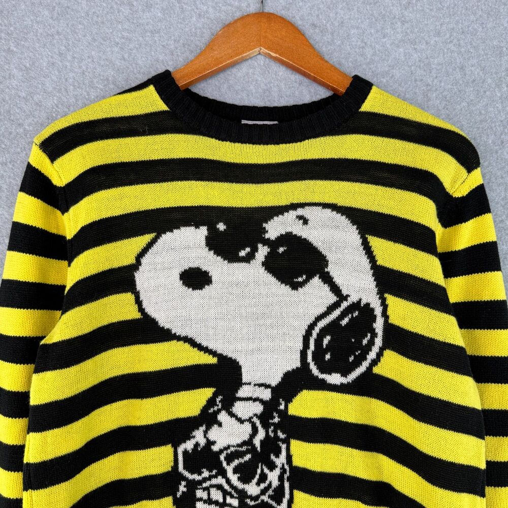 'Peanuts' Snoopy Graphic Yellow/Black Knit Pull Over Sweater Retro Slouchy Sz M - Picture 3 of 9